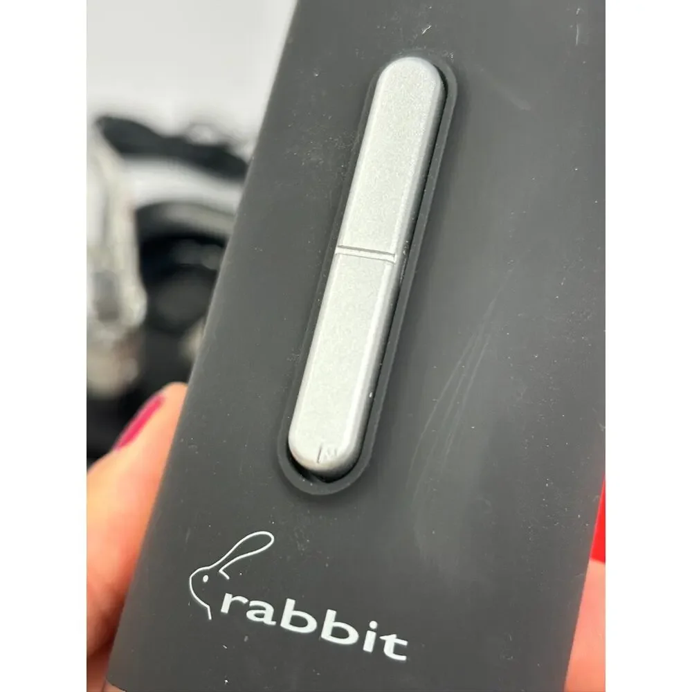 RABBIT Electric Wine Opener‎ 8pc Set with Charging Base Wine Bag Test Works